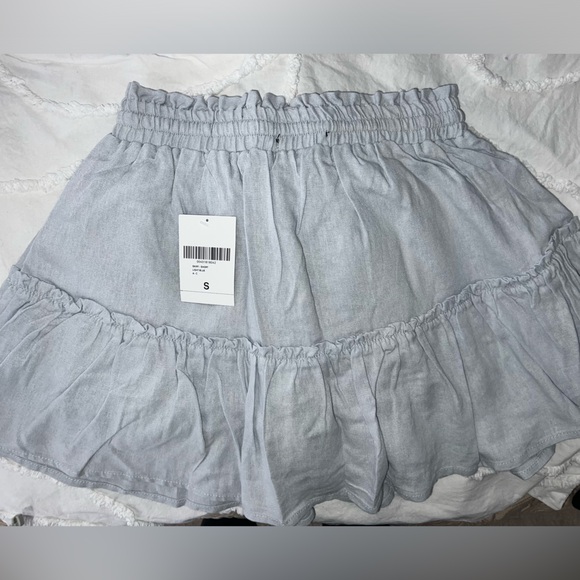 light blue skirt never worn in good quality - Picture 3 of 4